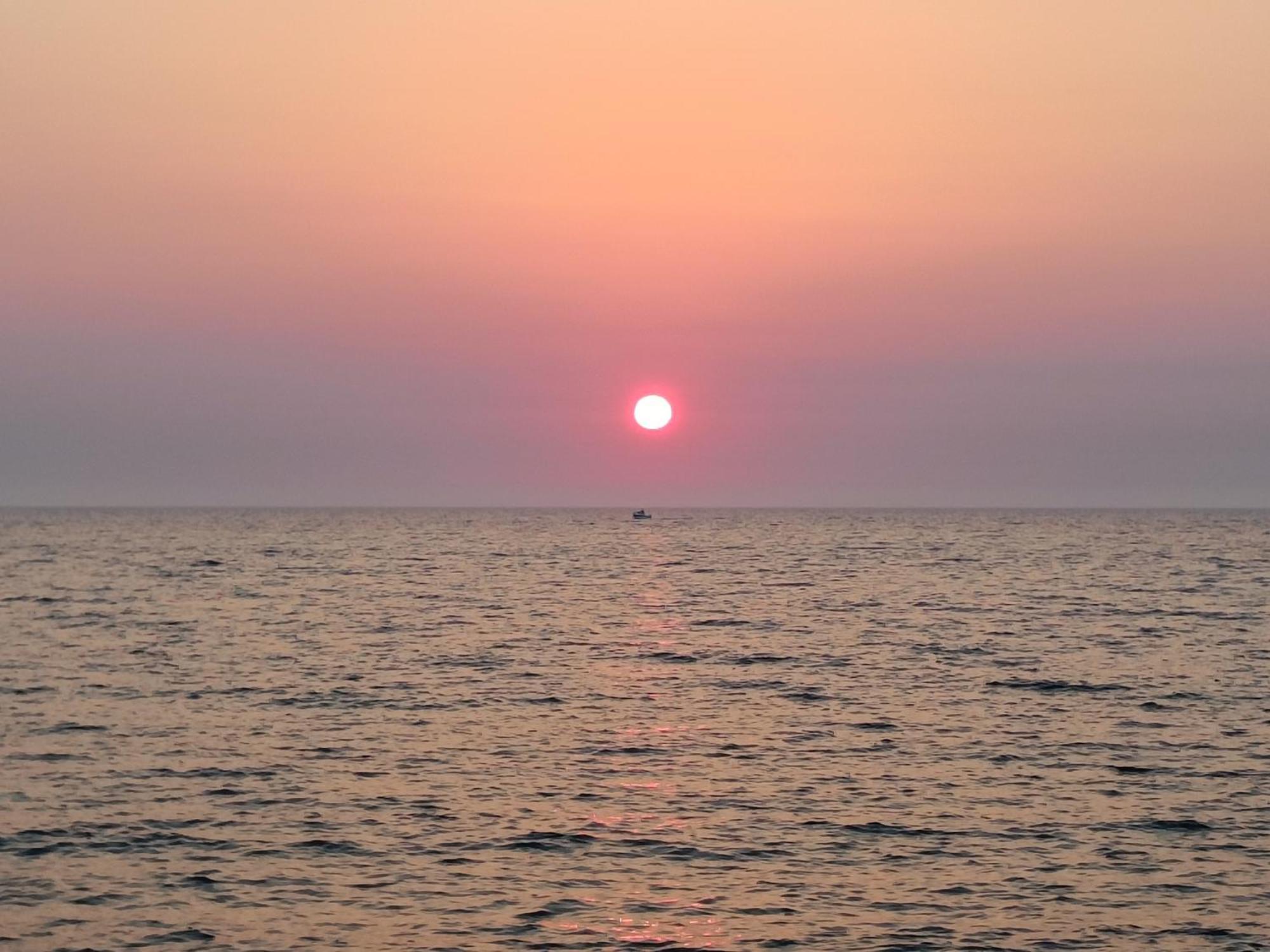 Divino Appartamenti Vista Mare ペトロジーノ エクステリア 写真